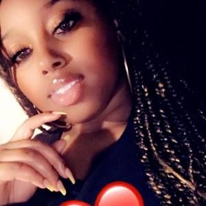 Meet your Posher, Ebony